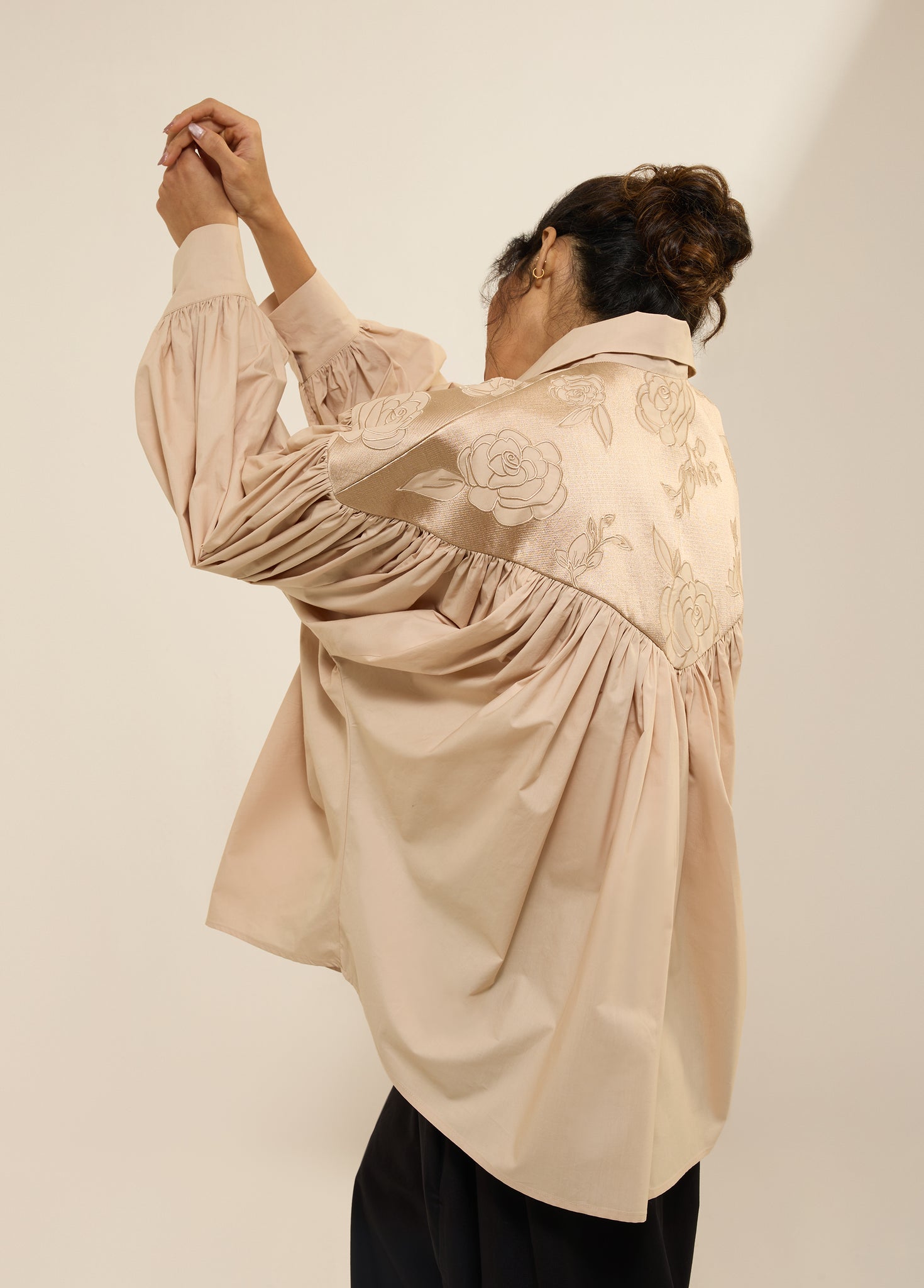 Shirt With Floral Thread Embroidery